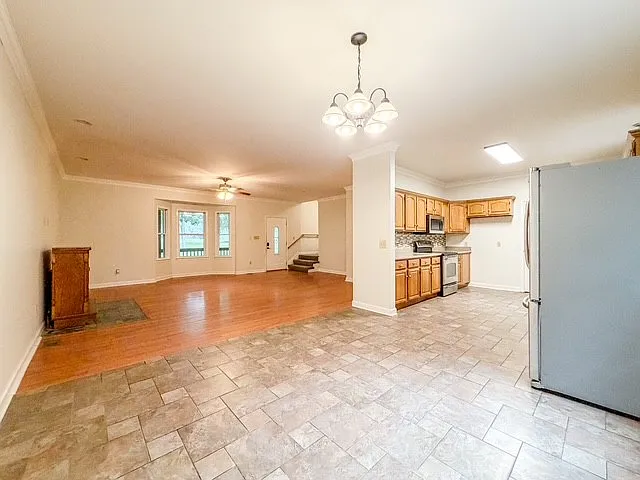 1077 Claylick Rd — Photo 26