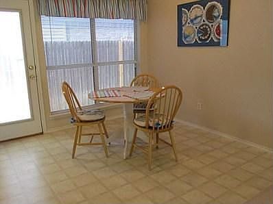 5th image of 805 Pace Dr