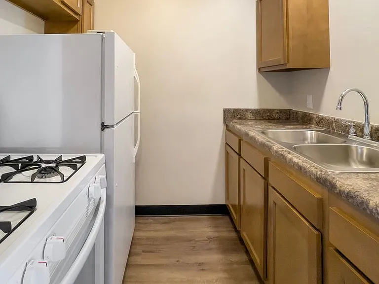 District on Oakwood - Northside Apartments — Photo 40