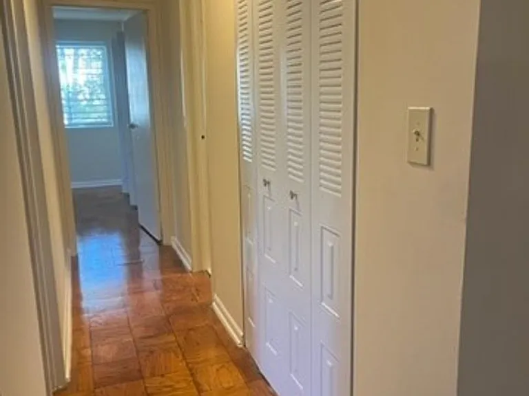 Mallard Courts Apartments — Photo 17