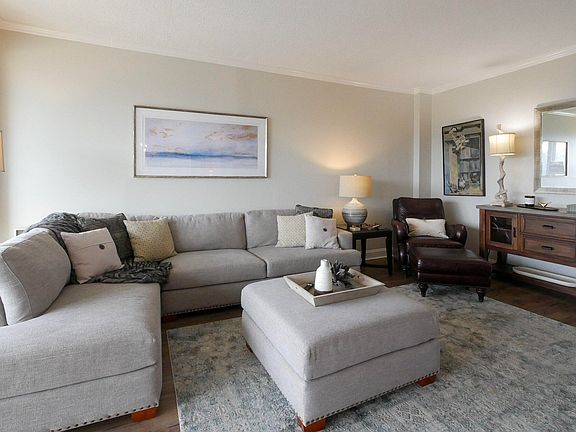 2nd image of 1131 Stringers Ridge Rd APT 15K