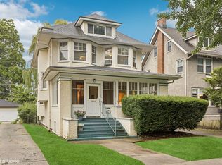 632 S Elmwood Ave, Oak Park, IL 60304