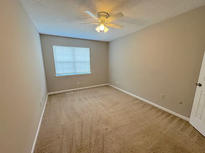5404 Grand Lake Cres — Photo 22