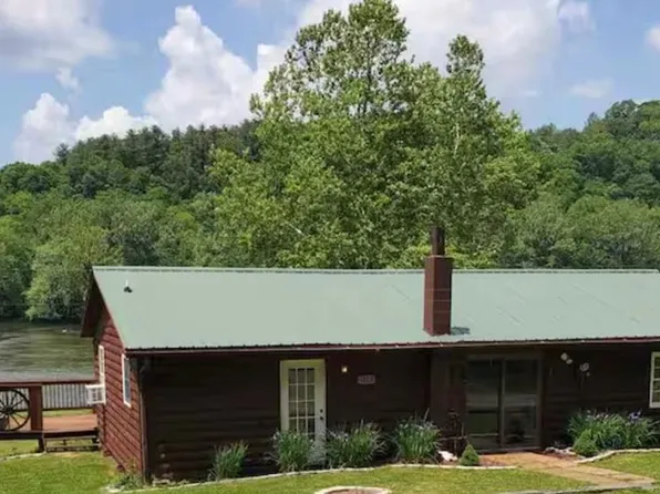 1185 Dixon Rd, Galax, VA 24333