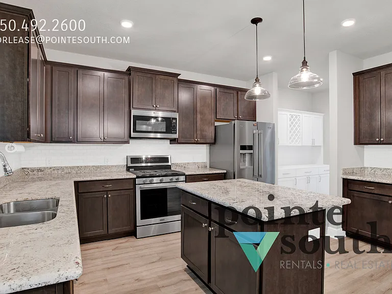 4809 Fish Hawk Ct — Photo 10