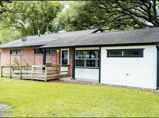 1602 W Crockett Dr, La Marque, TX 77568