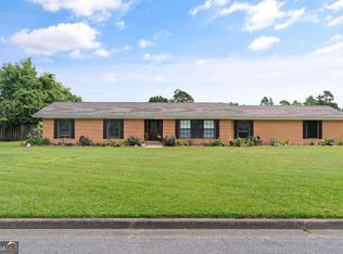 118 Bacon St, Jesup, GA 31545