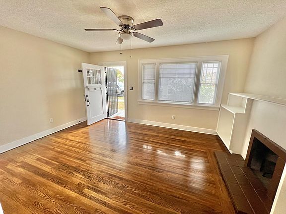 5th image of 4658 32nd St