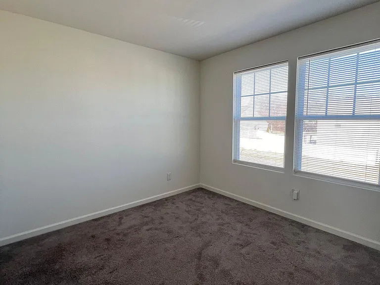 603 Falls Ln — Photo 17