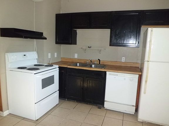 5th image of 305 W Creek St
