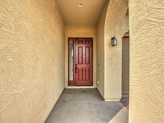 3rd image of 3850 E Rakestraw Ln