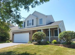 118 Cedarfield Dr, Bartlett, IL 60103