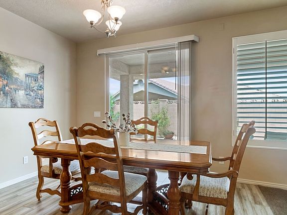 5th image of 3544 Chalet Dr