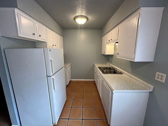 5th image of 700 710 Nw 17th Street Vis #700/3
