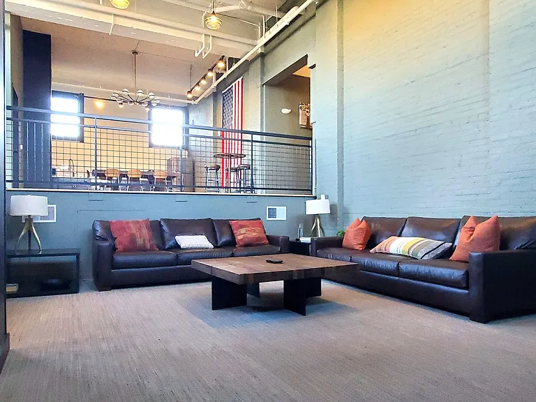 215 N Webster Ave — Photo 14