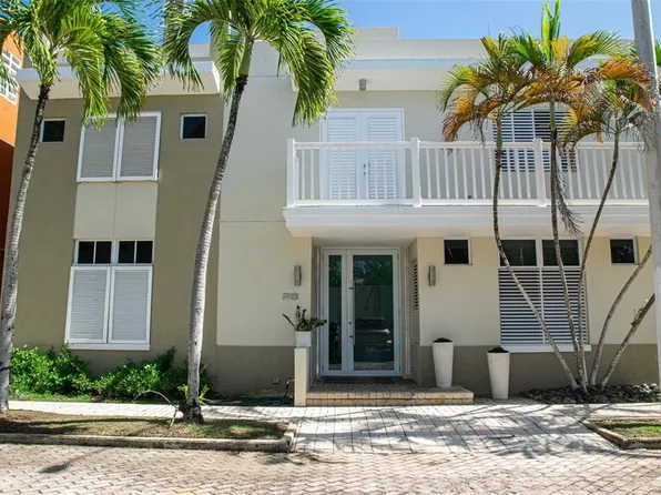 The Clusters Nw Calle #C-28, Vega Alta, PR 00692