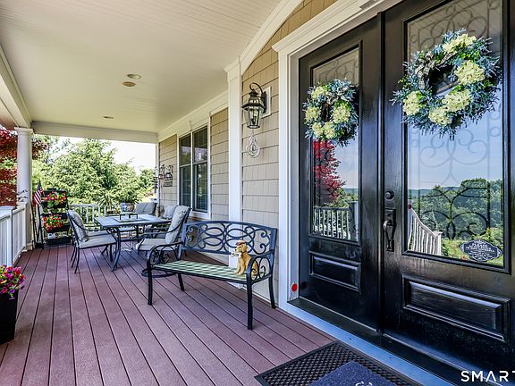 5th image of 1 Kiara Court