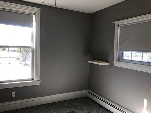 2nd image of 490 South St #1