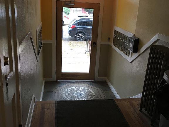 3rd image of 1275 N Pearl St APT 15