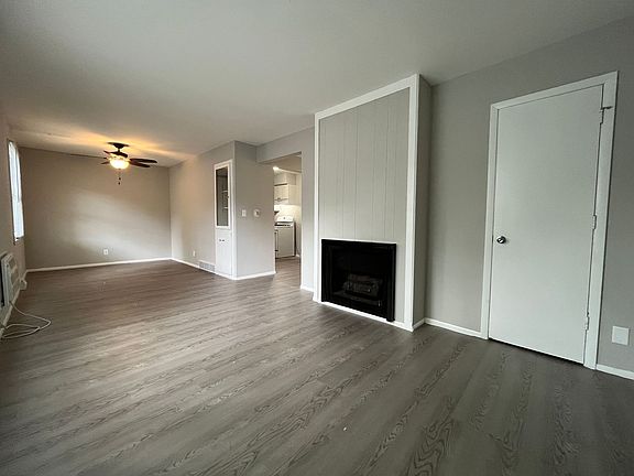 4th image of 401-433 Donald Dr #8