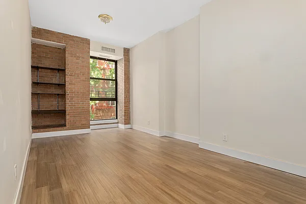 Rented by Douglas Elliman | media 17