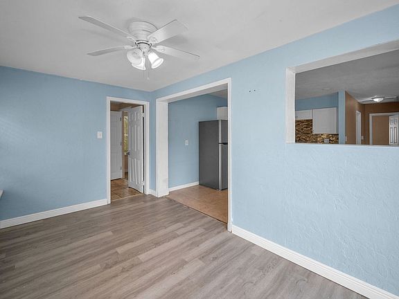 2nd image of 2476 Coronado Way