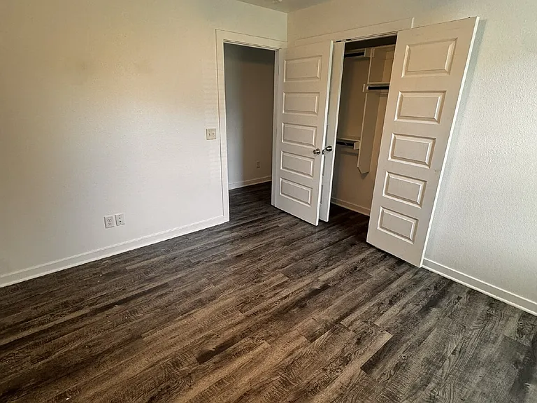 321 Westbrook Ct #3 — Photo 10
