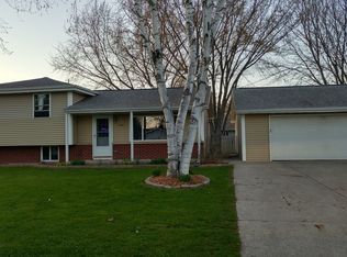 2714 Glendale Ave, Green Bay, WI 54313