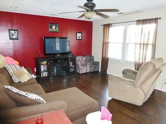 5th image of 307 N Crescent Dr
