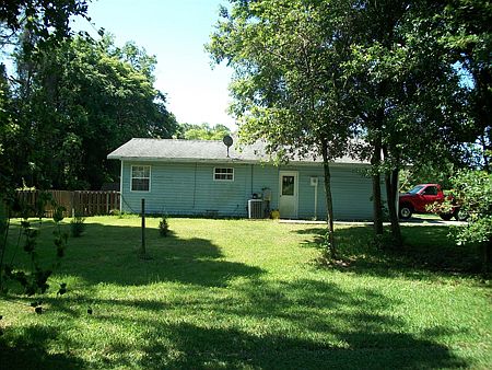 3rd image of 88 Farragut Dr