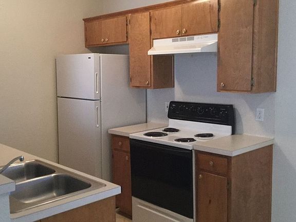 5th image of 700 S Amy Ln APT 105