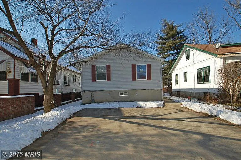 4312 40th St photo 1
