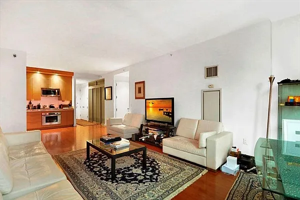 Sold by Citi Habitats | media 6