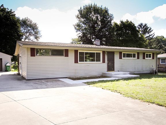 108 boyes drive-102