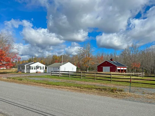 1216 Shore Road, Lamoine, ME 04605