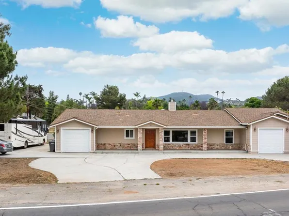 1221 Warmlands Ave, Vista, CA 92084
