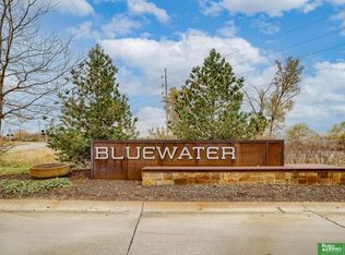 29120 Laurel Cir, Valley, NE 68064