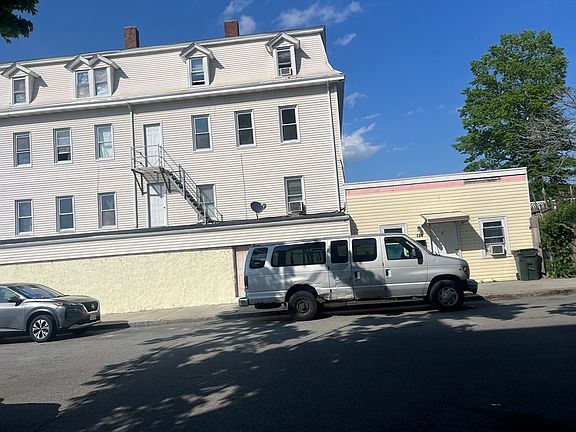 3rd image of 123 Multi Family Way