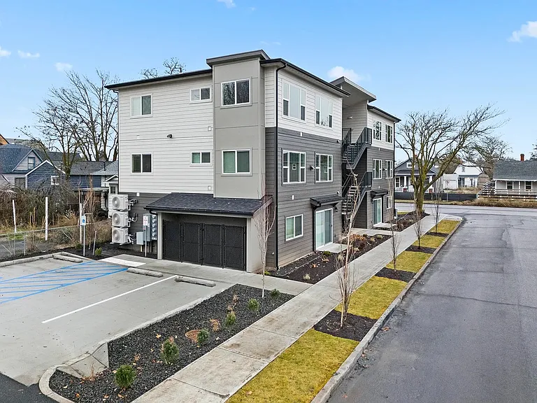 Cannon Apartments — Photo 3