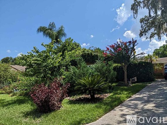 2nd image of 32 Bougainvillea Dr