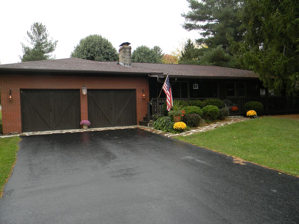 1st image of 6449 Blain Hwy