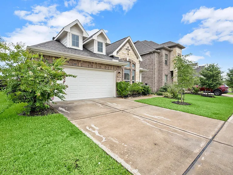 6322 Lemon Balm Ln — Photo 2