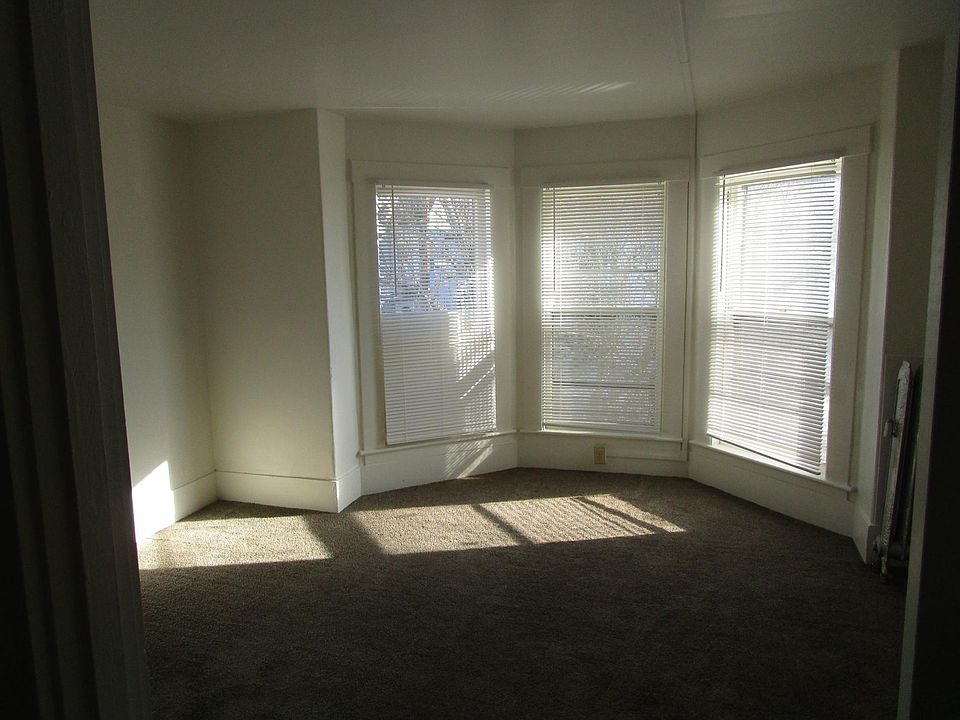 1st image of 78 1/2 Vine St APT B