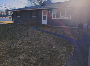 88 Roseen Rd, Holbrook, MA 02343