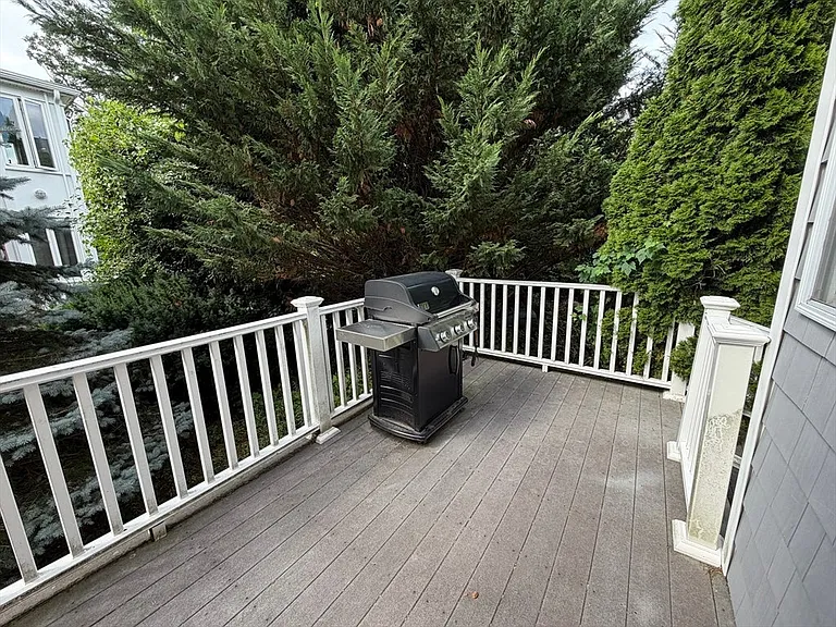 28 Sparrow St #28 — Photo 17