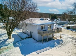 108 Robert St W, Penetanguishene, ON L9M1P1