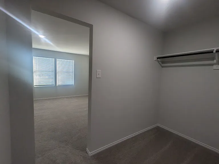 1704 Dwelling Pl — Photo 20
