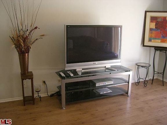 3rd image of 2628 Kansas Ave APT 9