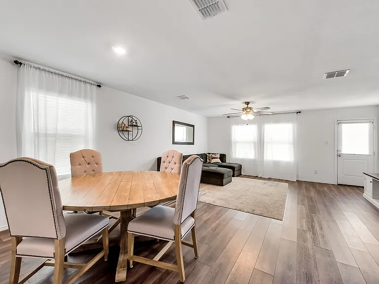 1516 Deerchase Dr — Photo 6