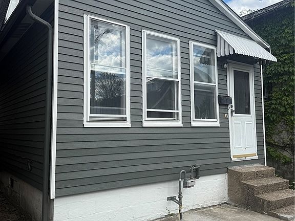 2nd image of 1624 4th Ave